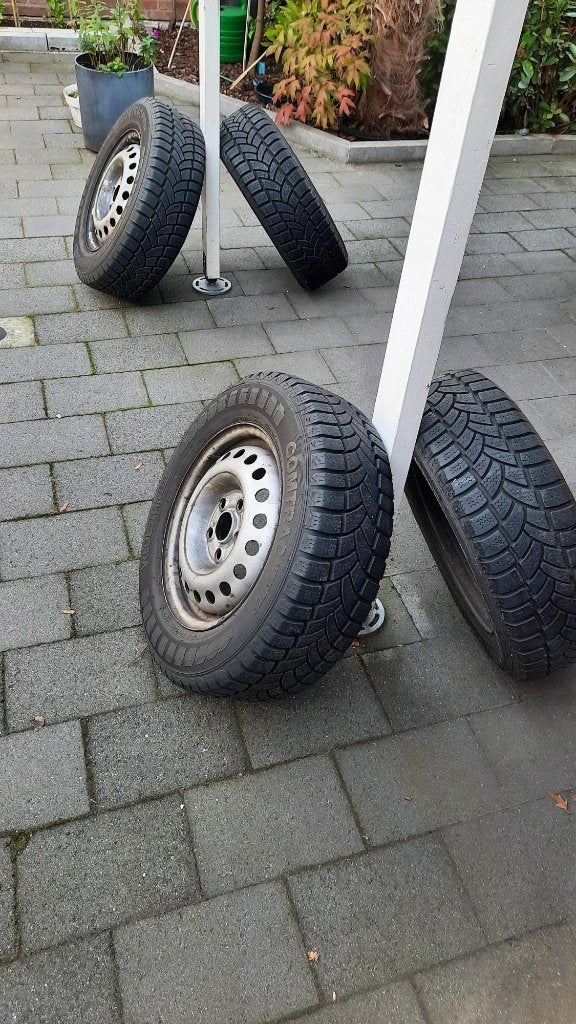 Winterbanden Vredestein VW -T4, Auto-onderdelen, Ophalen, 15 inch, Banden en Velgen, Bestelwagen