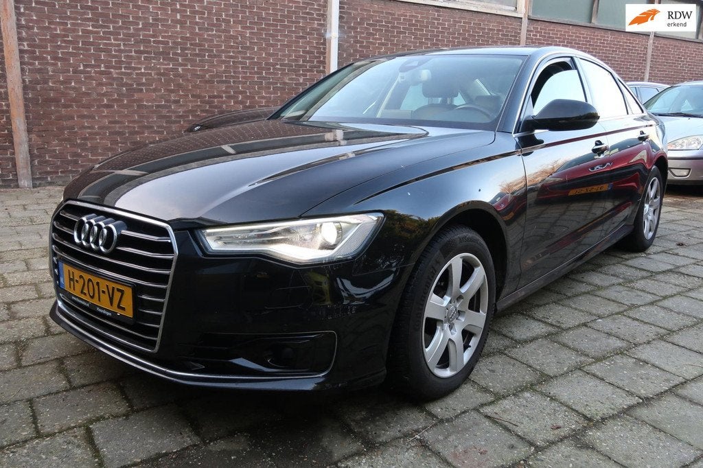 Audi A6 Limousine 2.0 TDI ultra Premium Edition *Rijklaarpri, Auto's, Audi, Automatische klimaatregeling, Zwart, Leder, Diesel