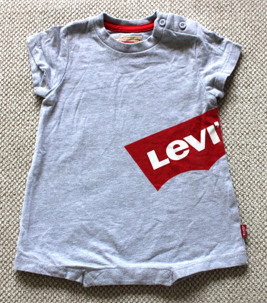 Zomerpakje van Levi's maat 3m / 62, Gebruikt, Ophalen of Verzenden, Pakje, Levi's