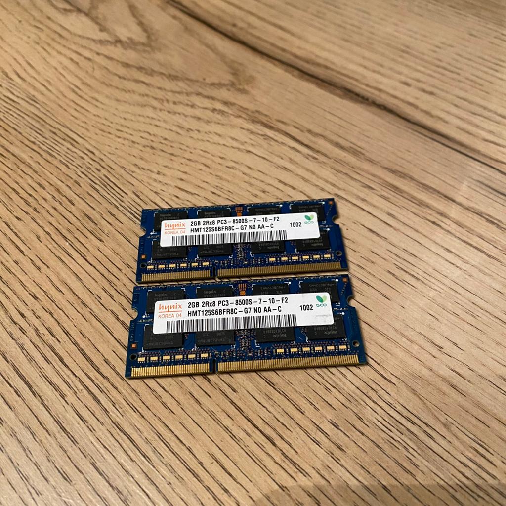 Hynix 4GB 2Rx8 DDR3 1066MHz ( 2x 2GB ), Gebruikt, 1066 MHz, DDR3, Ophalen of Verzenden