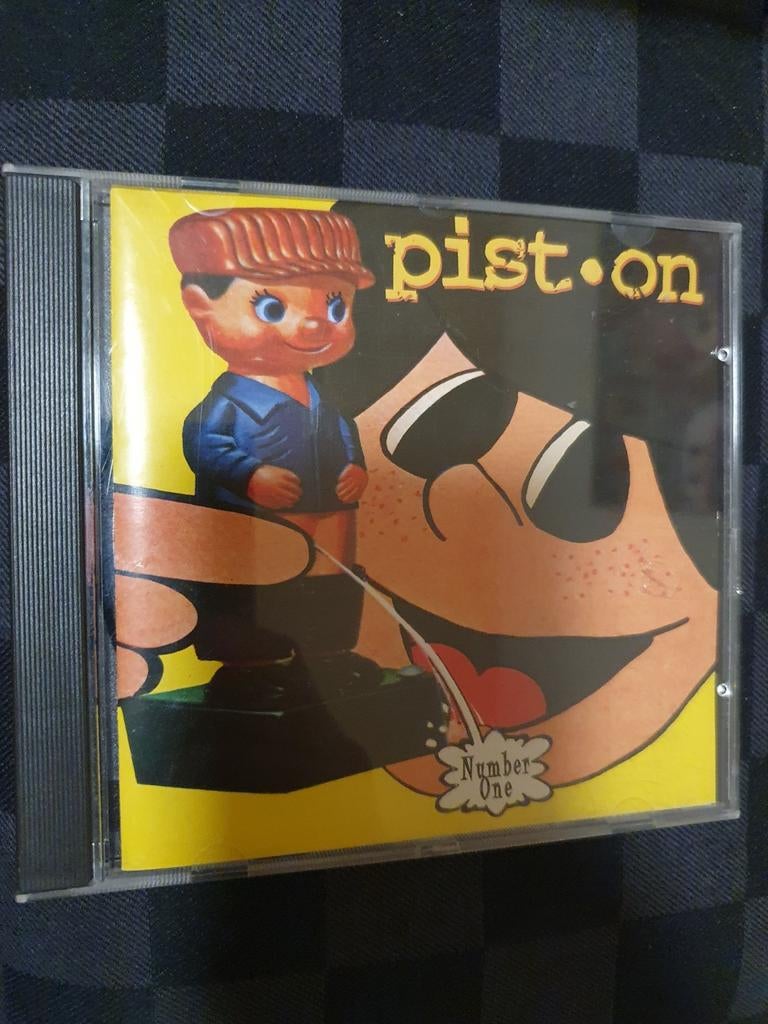 Pist • on number one (uk), Verzenden, Gebruikt