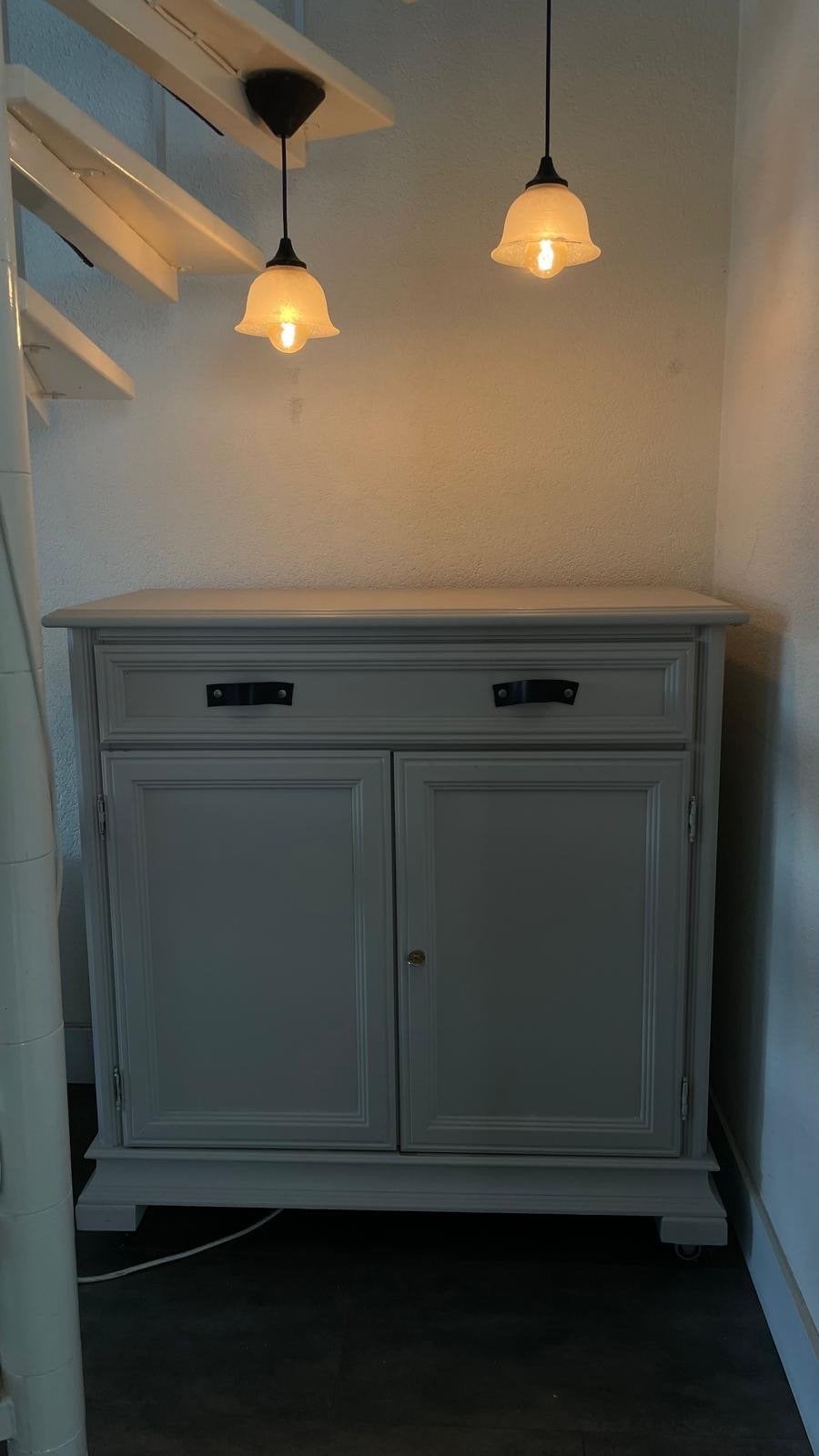 grijs/beige dressoir/kastje, Ophalen, Gebruikt, 100 tot 150 cm, Met lade(s)