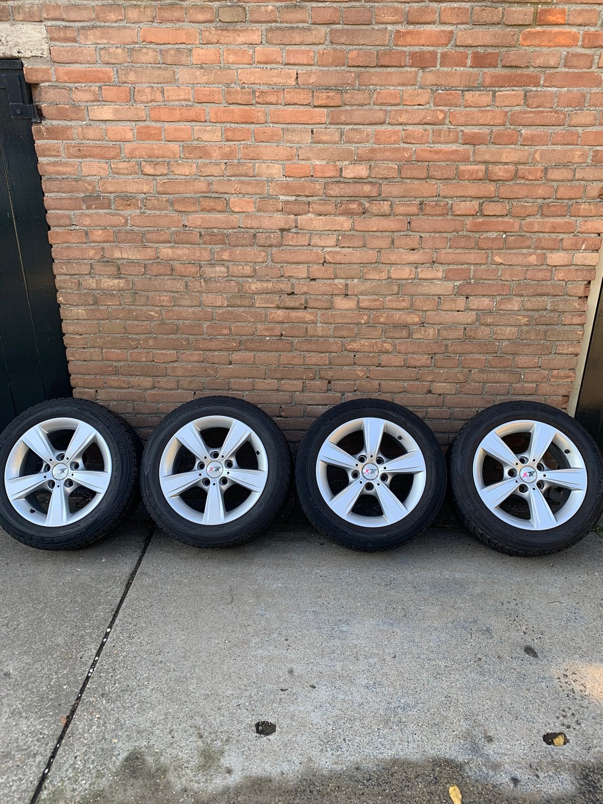 Bmw velgen met winterbanden 205/55/16, Ophalen, Gebruikt