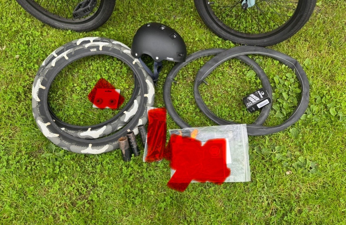 Bmx onderdelen helm pegs banden 20 inch, Ophalen of Verzenden, Zo goed als nieuw, BMX, Overige typen