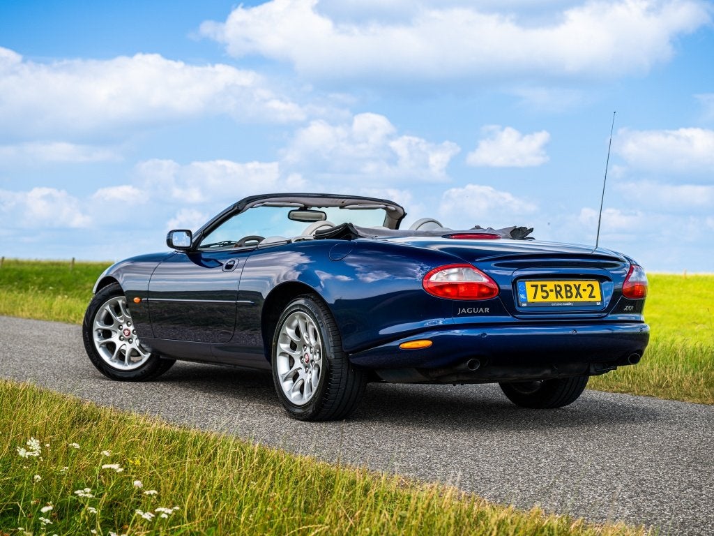 Jaguar XKR 4.0 V8 Convertible Youngtimer (bj 2000), Auto's, Jaguar, Gebruikt, 8 cilinders, Cabriolet, 3996 cc