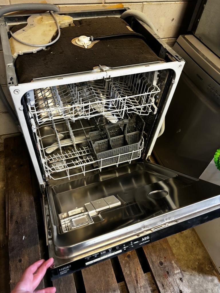 Vaatwasser inbouw AEG, Ophalen, Gebruikt, Minder dan 85 cm, Inbouw