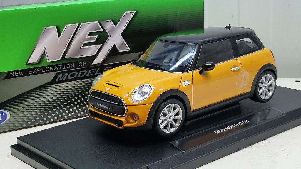 Mini Cooper S, oranje/zwart, 2014, 1:18, Hobby en Vrije tijd, Modelauto's | 1:18, Auto, Welly, Welly, Nieuw