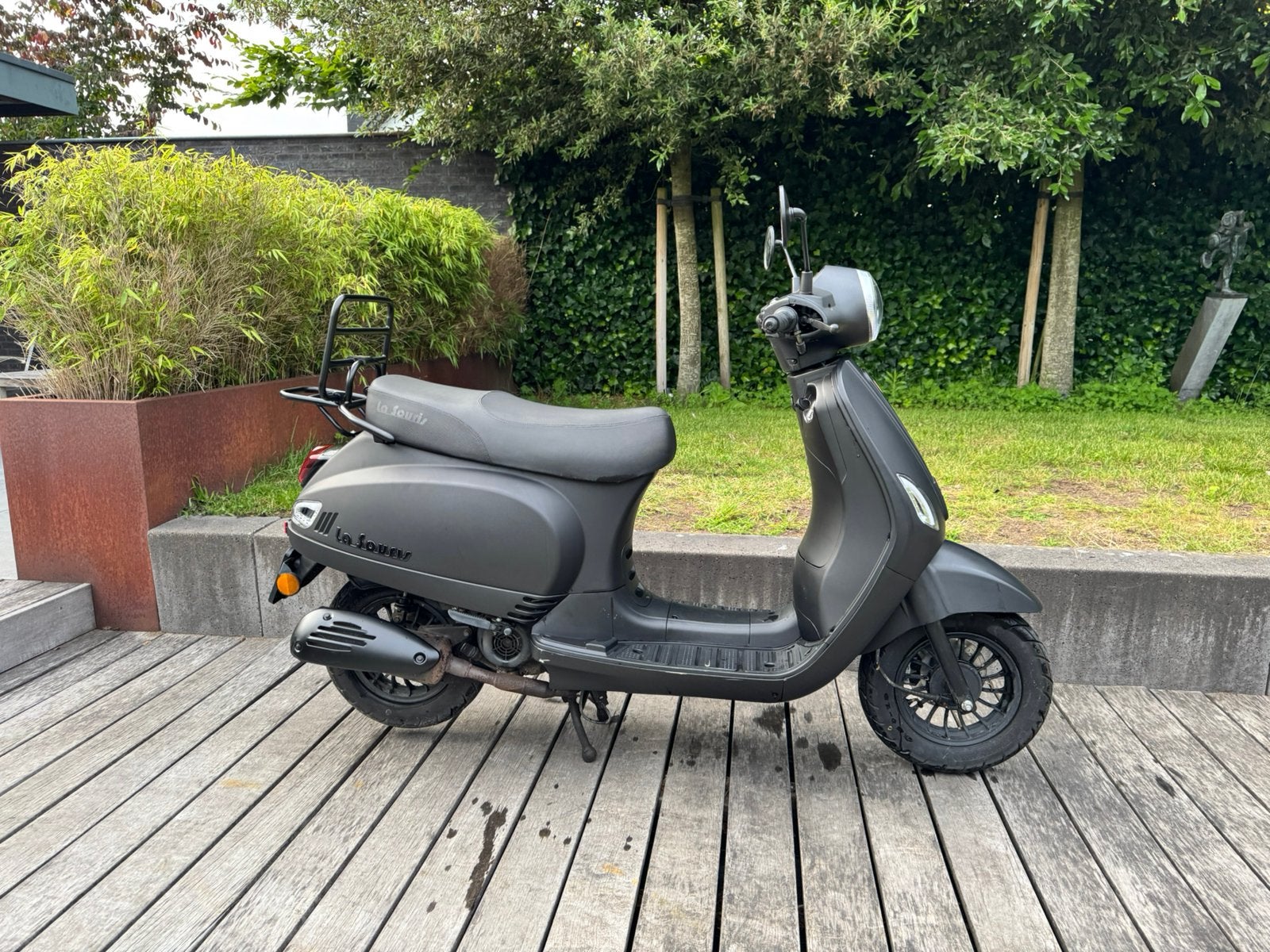 La Souris R 2023 scooter | Geel kenteken, Fietsen en Brommers, Scooters | Overige merken, Ophalen, Benzine