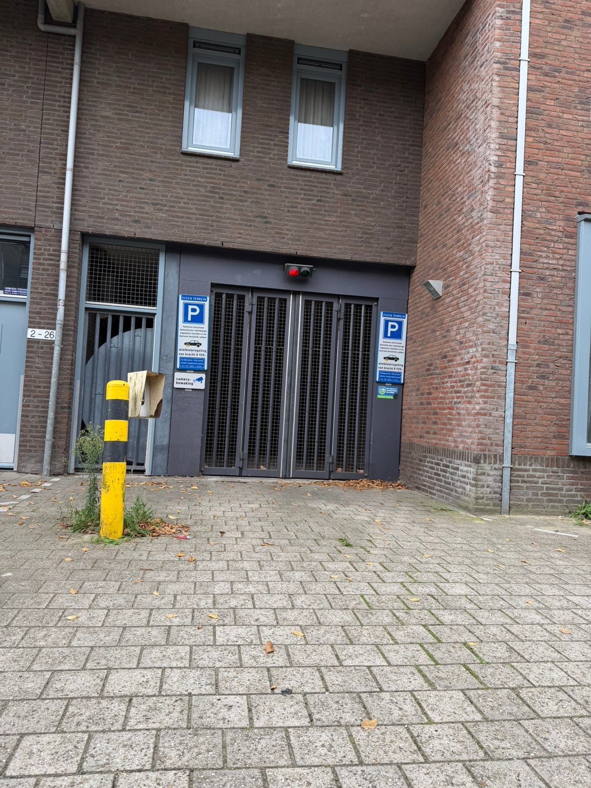 Droge parkeerstalling garage (autostalling)., Auto diversen, Ophalen of Verzenden