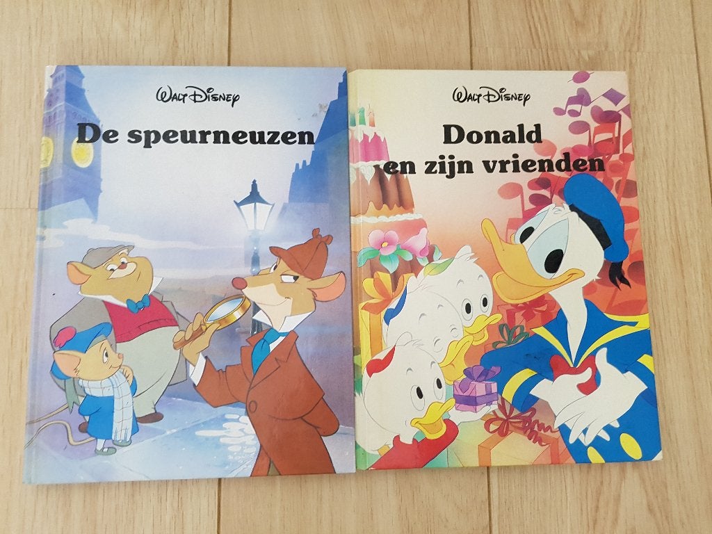 Vintage.  2 Kinderboeken. Walt Disney. De speurneuzen en Don, Boeken, Ophalen of Verzenden, Zo goed als nieuw, Fictie algemeen