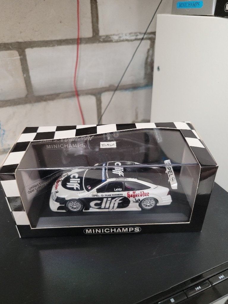 opel calibra ITC 1996 minichamps 1:43 J.J. Lehto, Ophalen of Verzenden, Zo goed als nieuw, Auto, MiniChamps