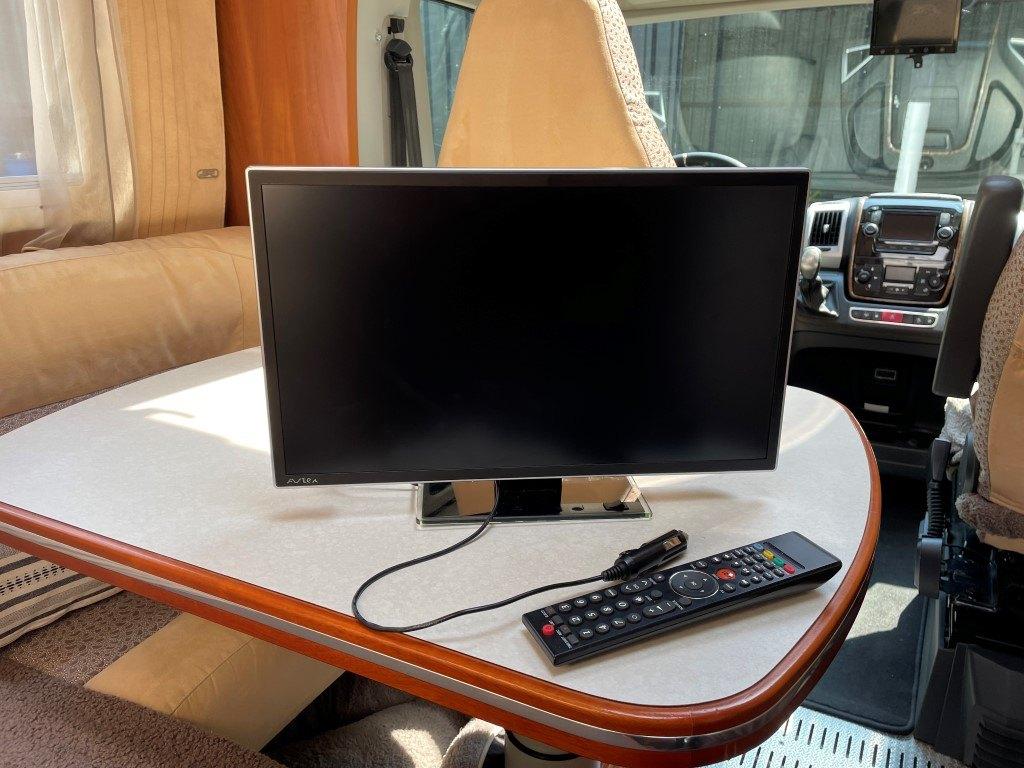 Digitale LED tv 12V Avtex, Ophalen, Gebruikt