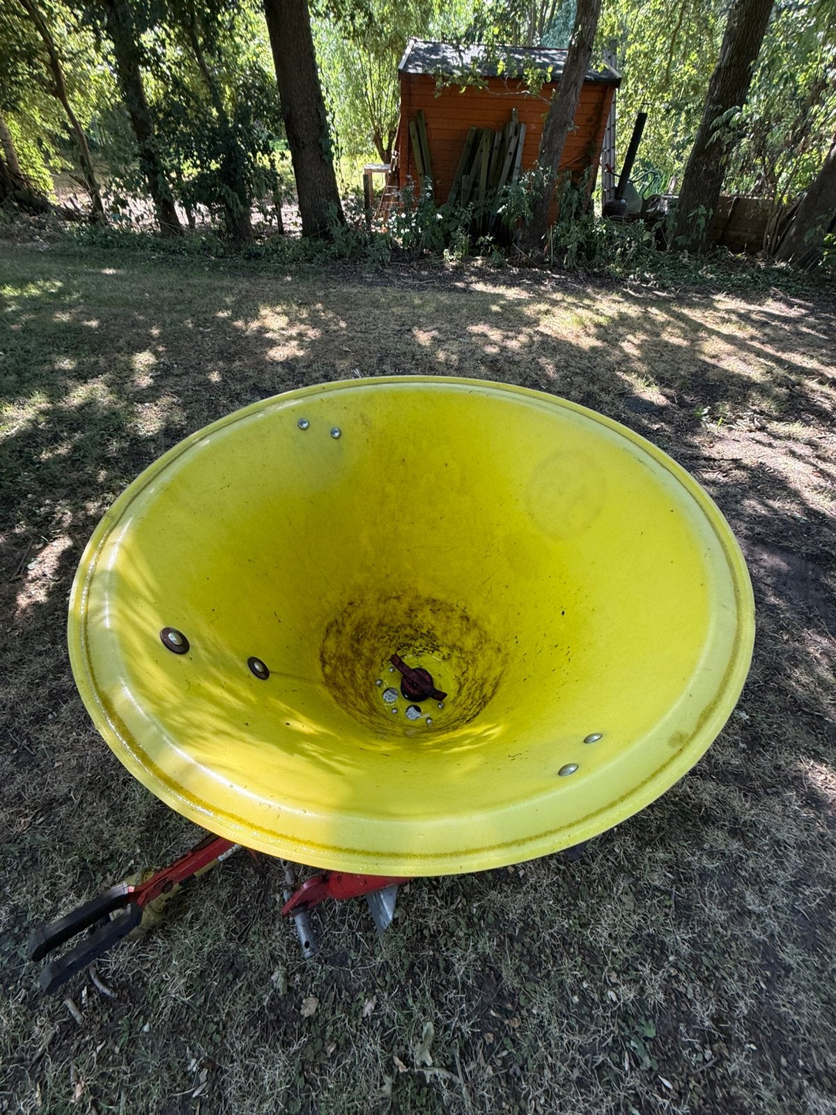Kunstmeststrooier Jarmet 200 liter, Ophalen