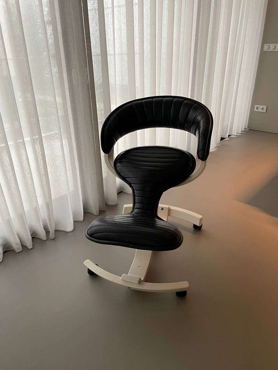 Balans office van Rybo - ergonomische bureaustoel (leder), Huis en Inrichting, Bureaustoelen, Ophalen, Gebruikt, Zwart, Bureaustoel