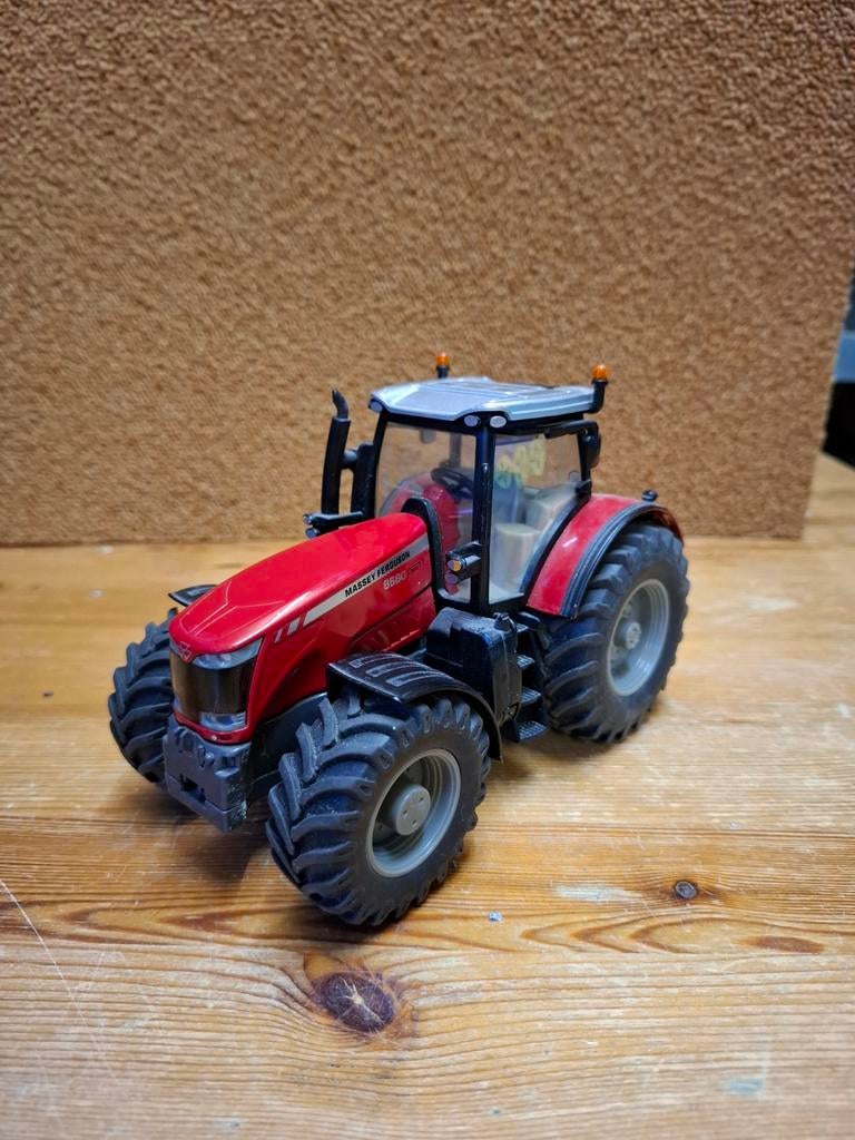 Siku MF 8680, Ophalen of Verzenden, Gebruikt, Tractor of Landbouw, SIKU