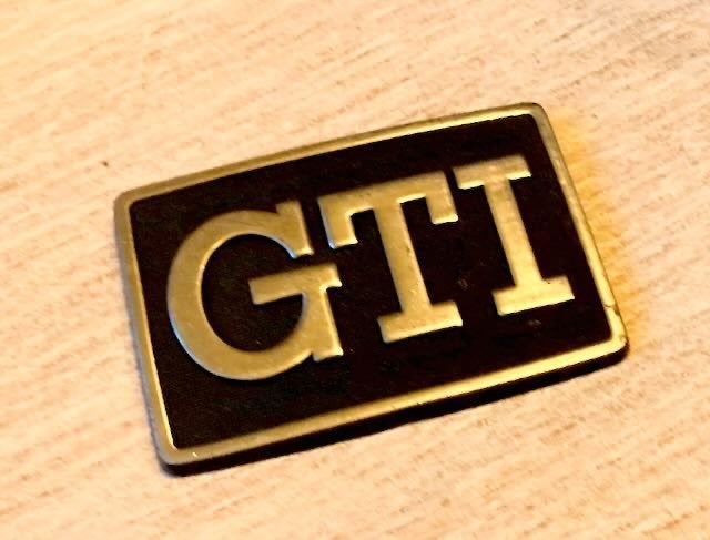VW Golf GTI embleem 2, Ophalen of Verzenden, Gebruikt, Auto's
