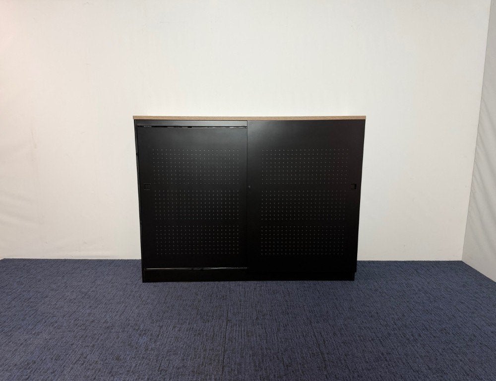 4 x Schuifdeurkast Unifor (akoestisch)- nieuw zwart gespoten
