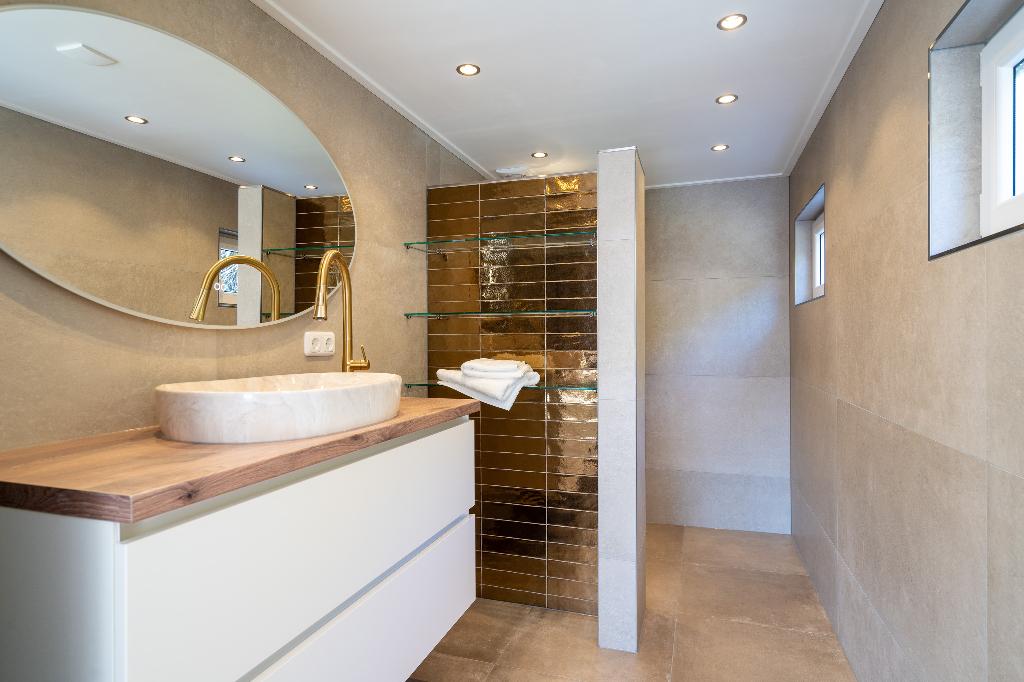 Volledig gemoderniseerde recreatiewoning Drents-Friese Wold, Huizen en Kamers, Recreatiewoningen te koop, 68 m², Chalet, Drenthe