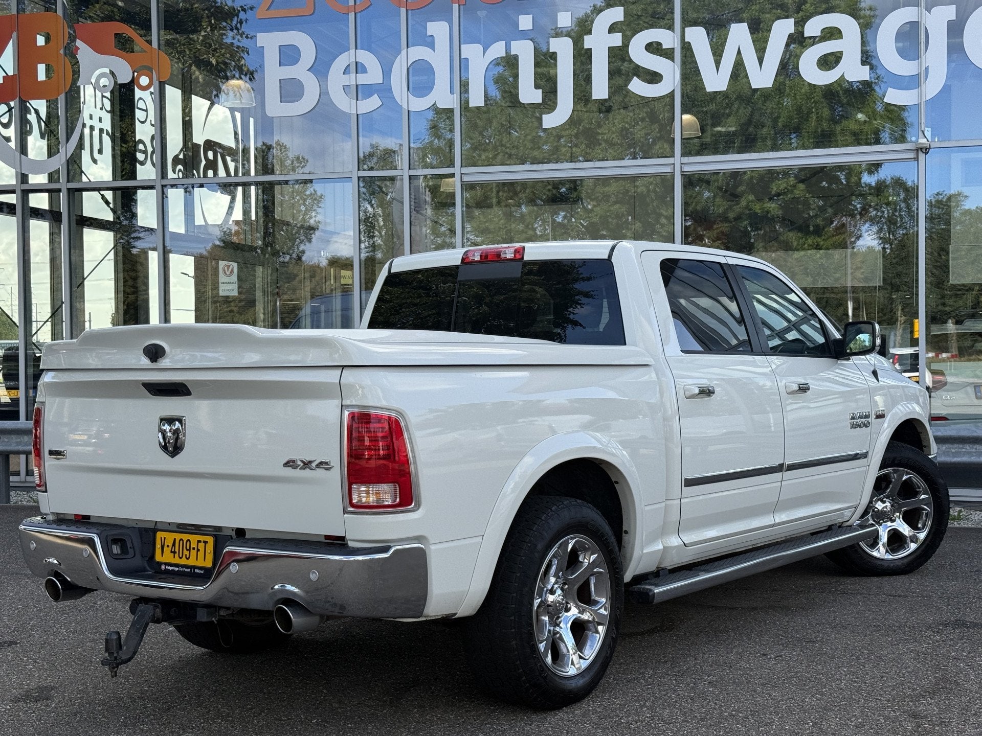 Dodge Ram 1500 5.7 V8 4x4 Quad Cab 6'4 Laramie | Lage Bijtel, Auto's, Automaat, Gebruikt, 5654 cc, 402 pk