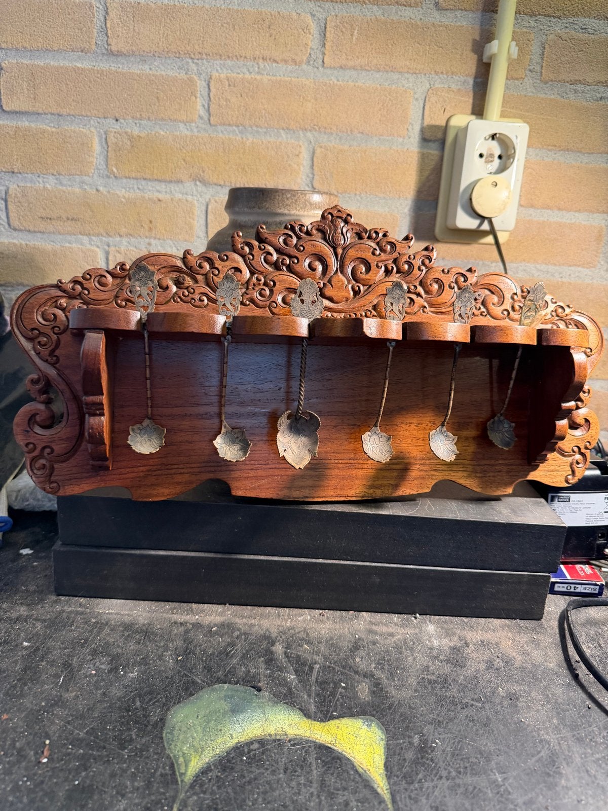 Antiek Indonesisch theelepelrekje met Wayang lepels, Ophalen of Verzenden, Zilver