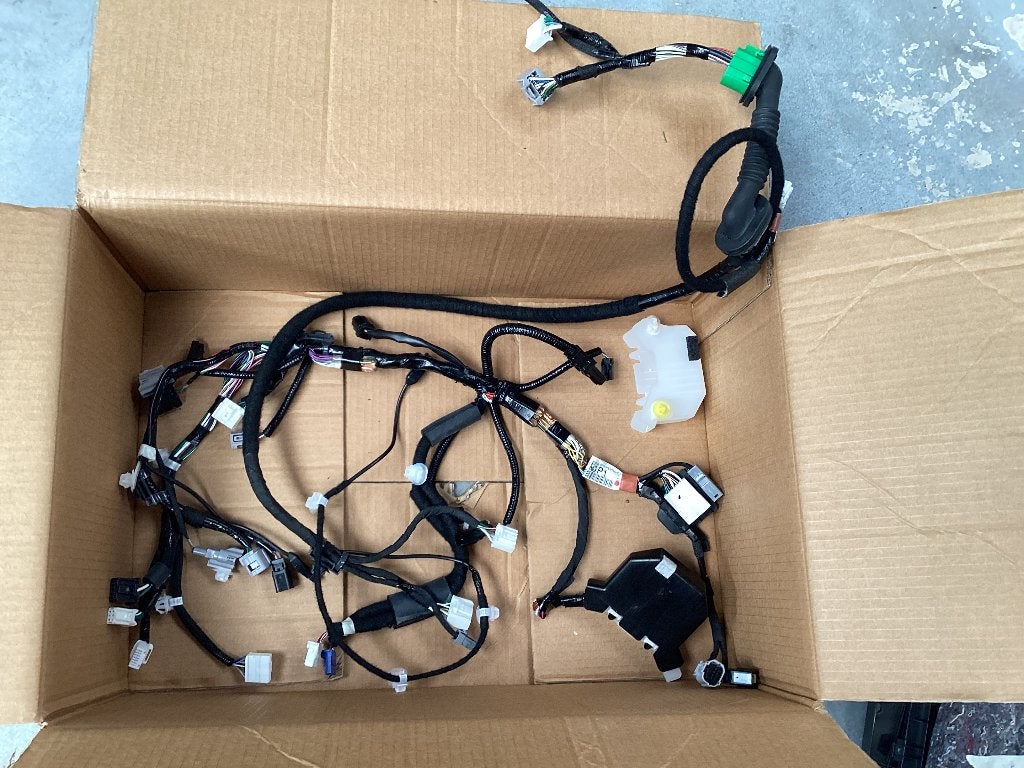 Toyota Yaris Cross kabelboom automatische opener achterklep, Ophalen of Verzenden, Gebruikt, Toyota