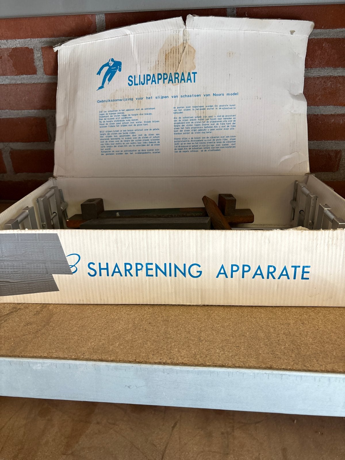 Schaatsslijpapparaat met slijpsteen - Viking, Doe-het-zelf en Verbouw, Gereedschap | Handgereedschap, Ophalen, Gebruikt, Overige typen