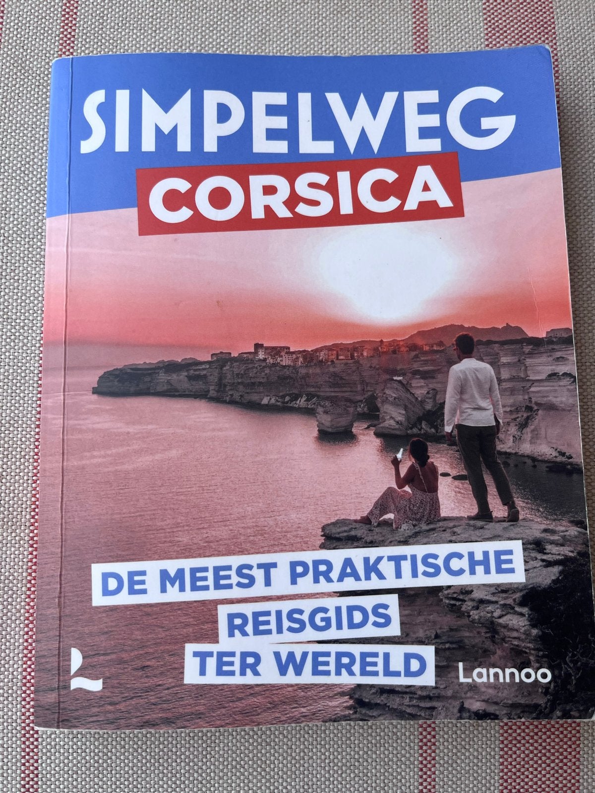 Simpelweg Corsica: De Meest Praktische Reisgids Ter Wereld, Overige merken, Europa, Ophalen of Verzenden, Zo goed als nieuw