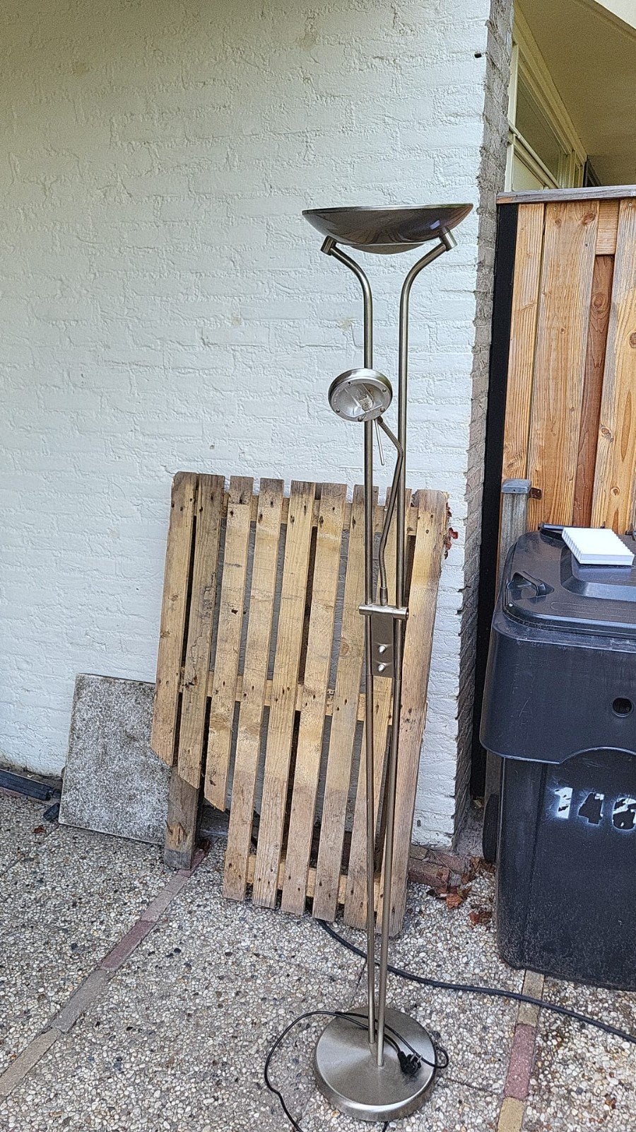 Moderne uplighter met leeslamp - werking onbekend, Ophalen, Gebruikt, Overige fittingen, Metaal