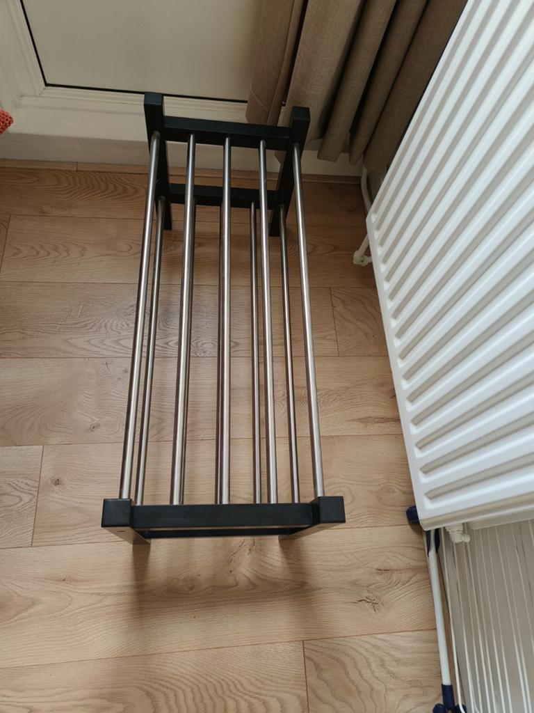 IKEA schoenenrek zwart hout en RVS, Ophalen, Gebruikt