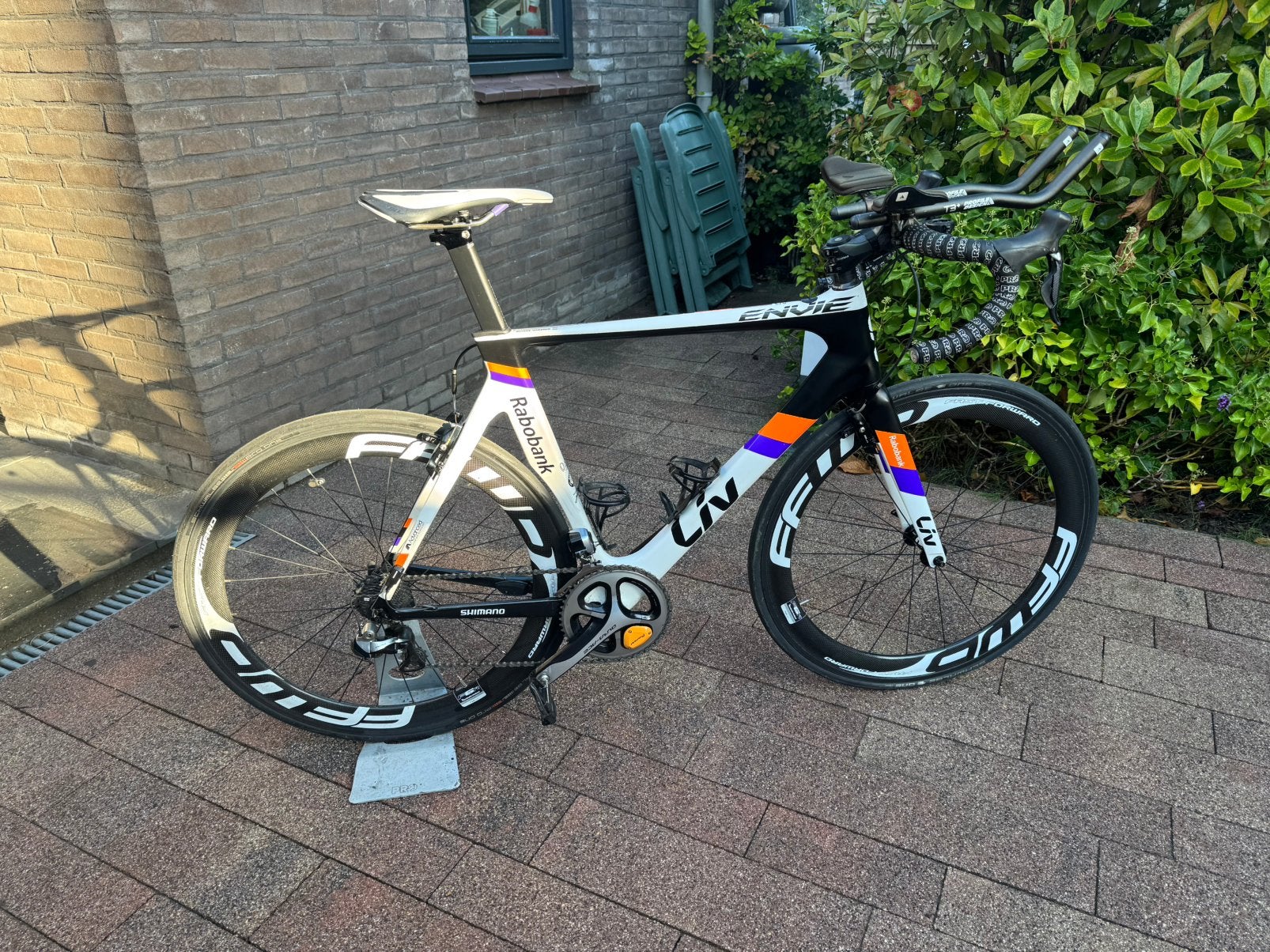 LIV Envie M/L Di2 originele rabobankfiets incl wattagemeter, Fietsen en Brommers, Carbon, Zo goed als nieuw, Meer dan 20 versnellingen