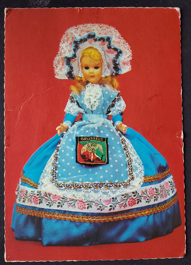 Oude klederdrachtpop kaart, Verzamelen, Ophalen of Verzenden, 1960 tot 1980, Gelopen