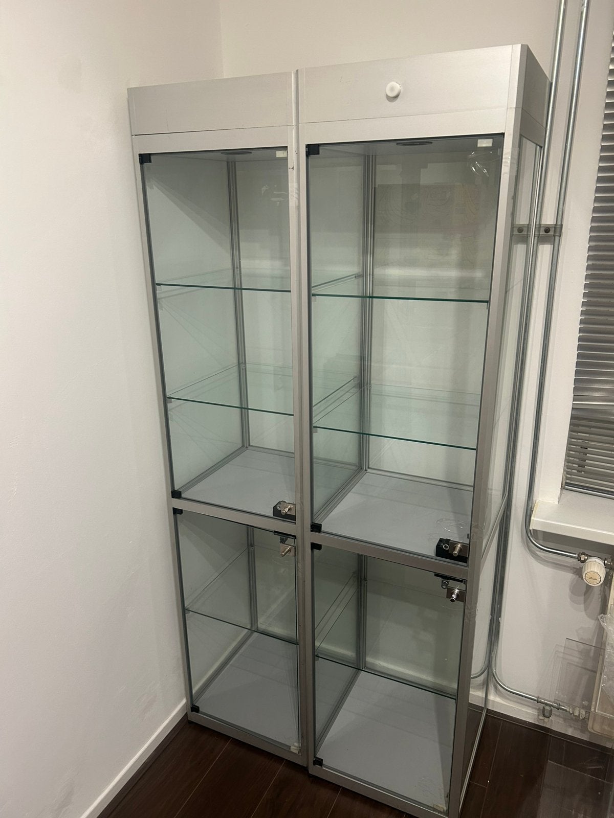 2 x Vitrinekast, Ophalen, 50 tot 100 cm, Zo goed als nieuw, 150 tot 200 cm