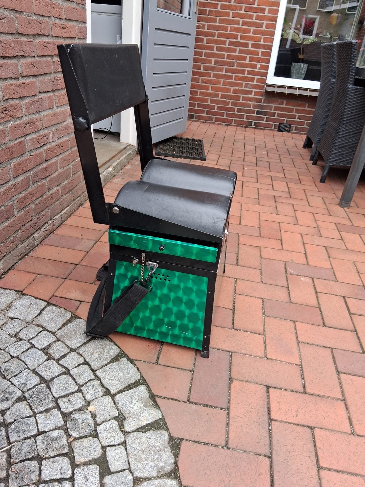 EveZet Fishing de Visstoel met Opbergruimte en Rugleuning, Ophalen, Gebruikt, Koffer of Tas