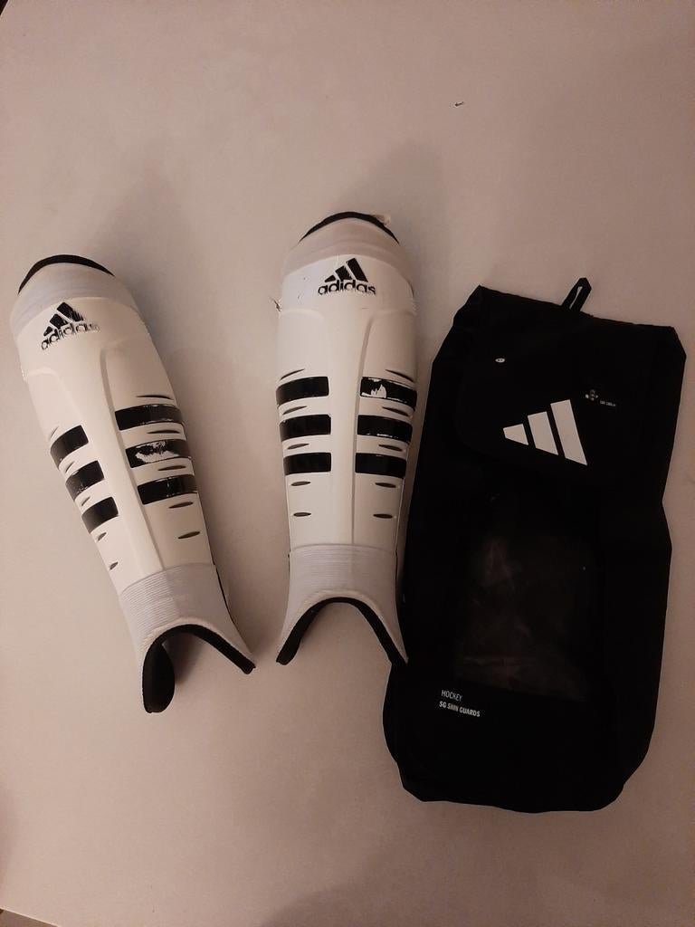 Adidas scheenbeschermers, Sport en Fitness, Hockey, Ophalen of Verzenden, Overige typen