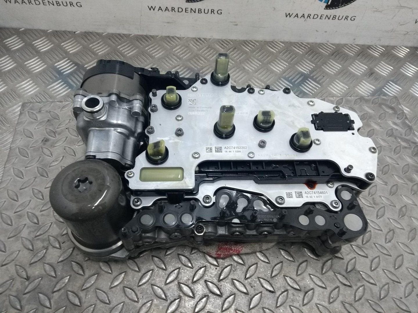 VOLKSWAGEN PASSAT SCHAKELMECHANISME 2015, Ophalen of Verzenden, Gebruikt, Stiba lid