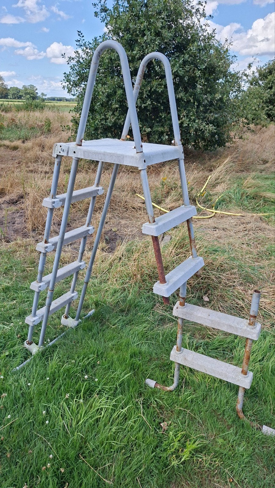 gratis defecte zwembadtrap voor onderdelen, Tuin en Terras, Ophalen, Gebruikt