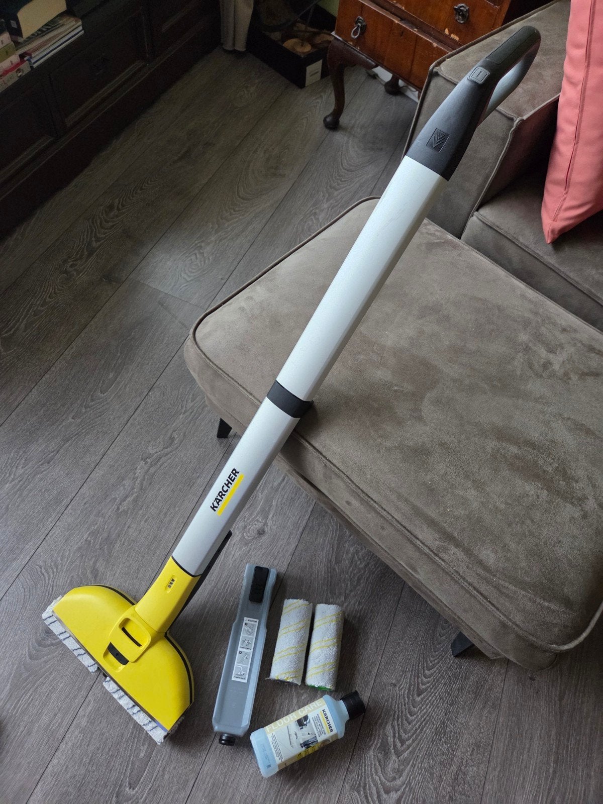 Kärcher Elektrische Vloerreiniger - Dweilfunctie, Huis en Inrichting, Schoonmaakartikelen, Ophalen
