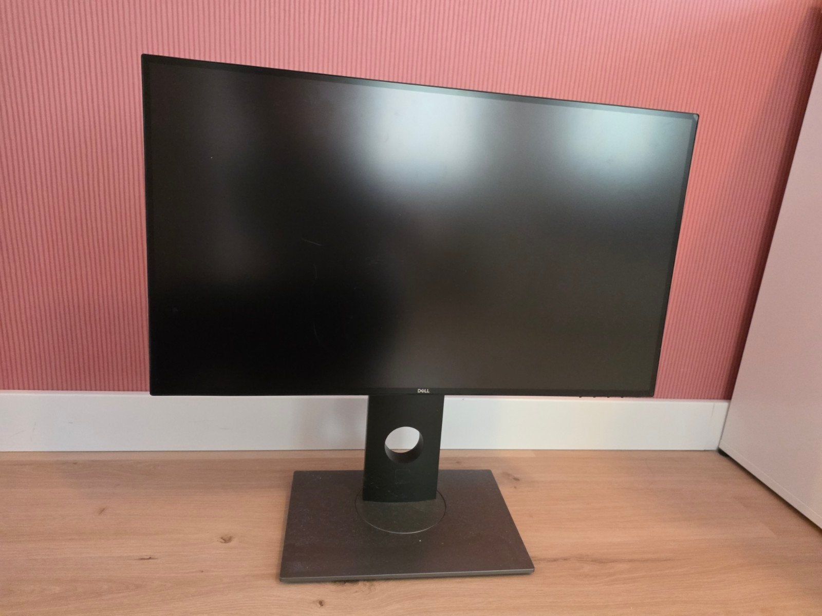 Dell U2518D Monitor - 25 inch, Computers en Software, Ophalen, Gebruikt, IPS, In hoogte verstelbaar