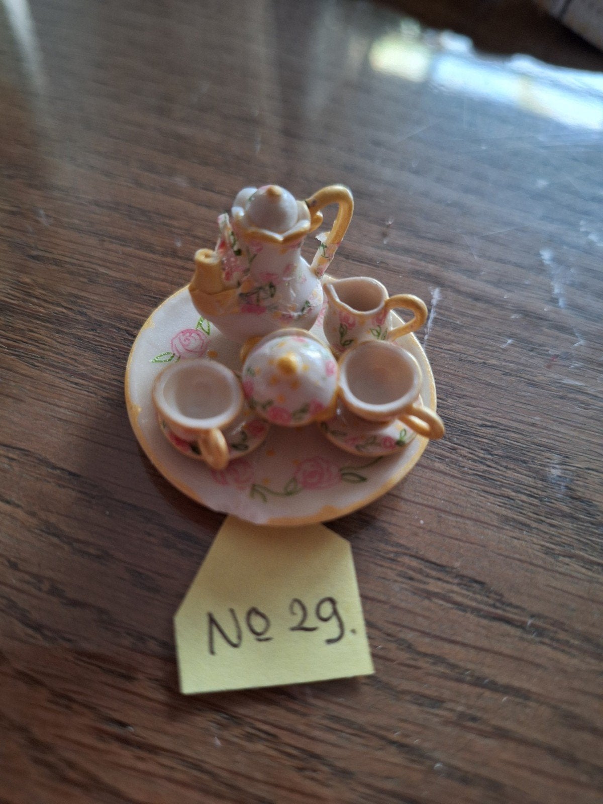Miniatuur theeserviesje met roosjes decoratie, Ophalen of Verzenden, Gebruikt, Overige materialen, Compleet servies