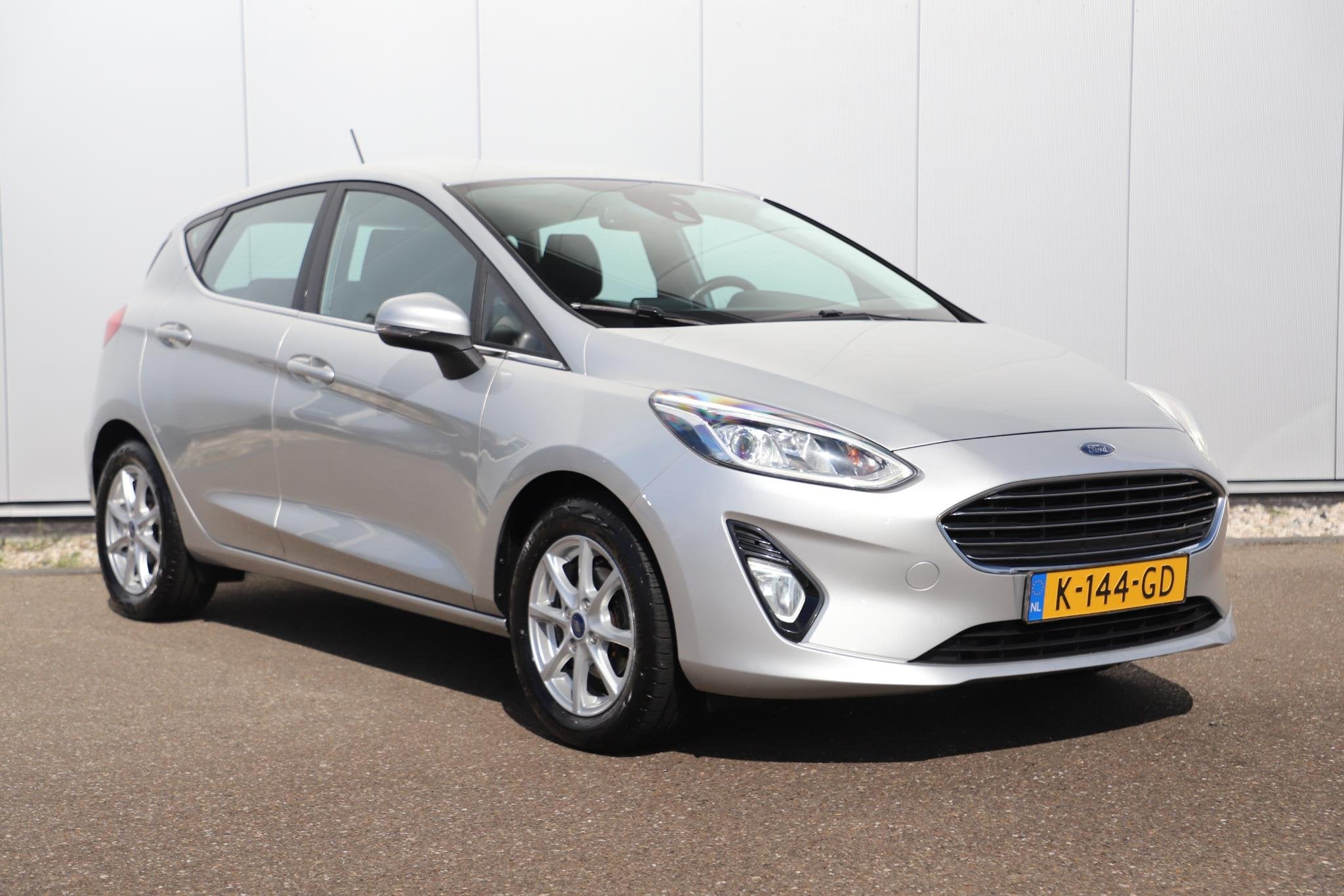 Foto 3 van Ford Fiesta 1.0 EcoBoost Titanium 95PK Navigatie Carplay And