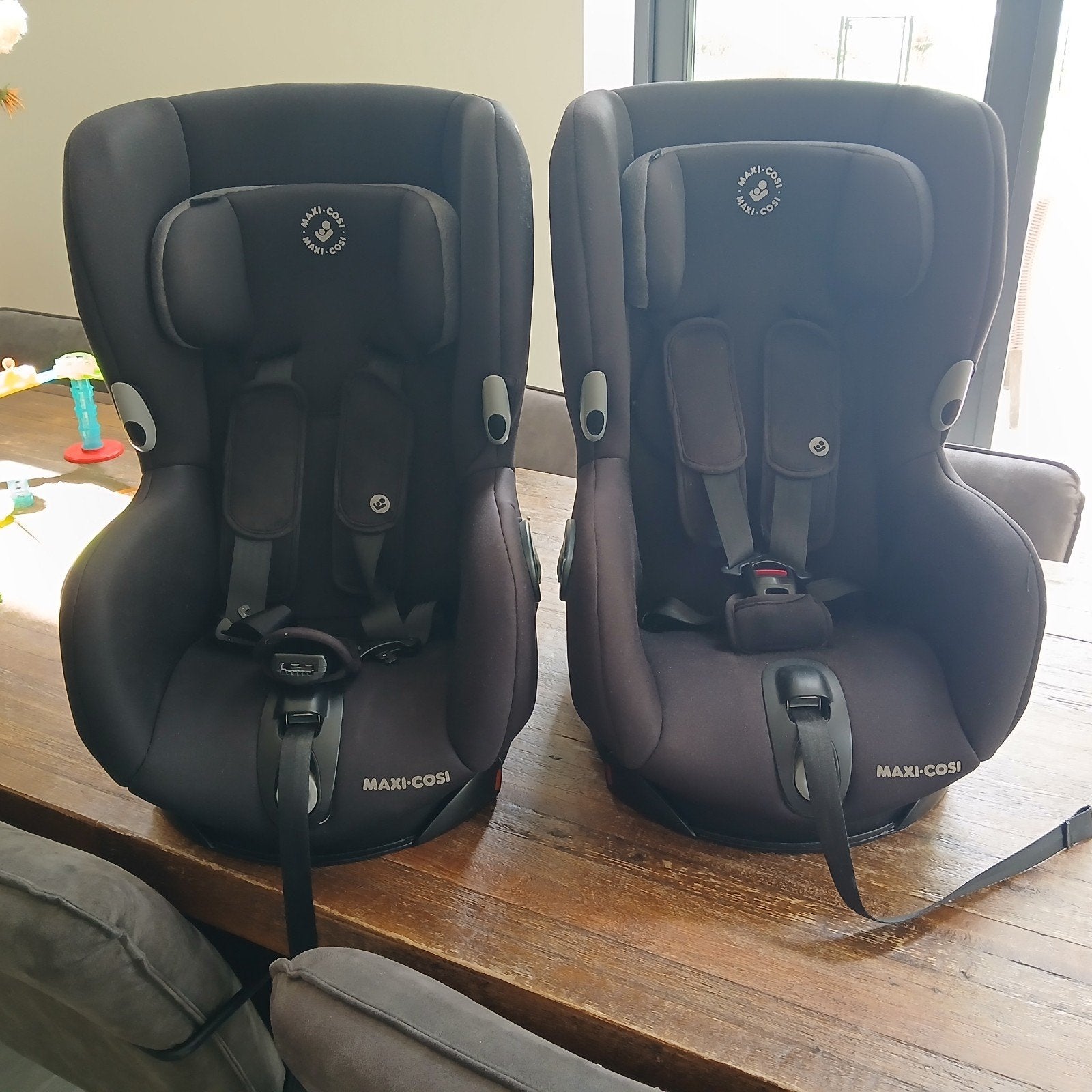 2x maxi-cosi tobi draaibare autostoelen, Ophalen, 9 t/m 18 kg, Maxi-Cosi, Gebruikt