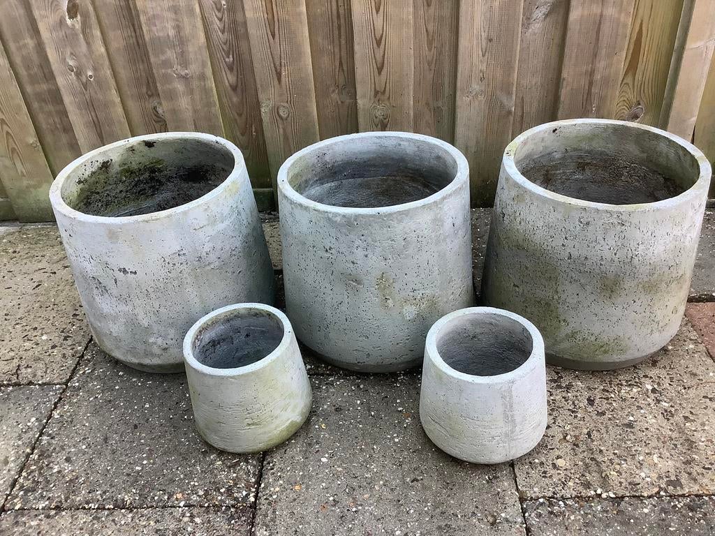 Zware grijze betonnen bloempotten, Tuin en Terras, Ophalen, Gebruikt, Rond, Minder dan 40 cm