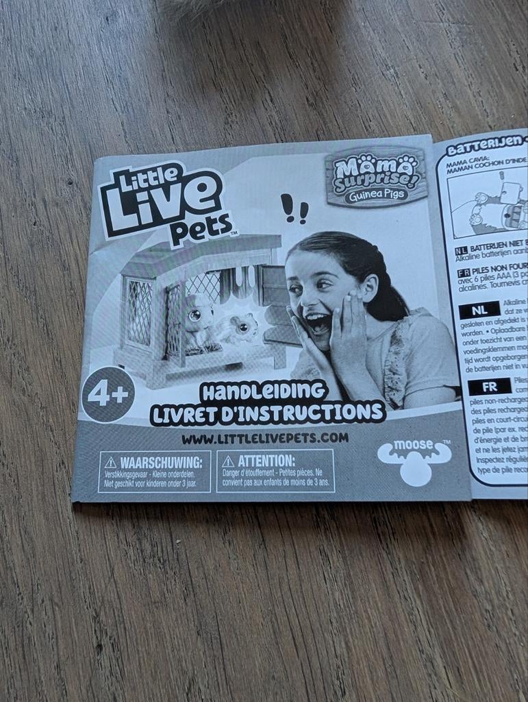 Little Live Pets Mama Surprise Cavia met 3 baby's, Kinderen en Baby's, Speelgoed | Knuffels en Pluche, Ophalen, Zo goed als nieuw
