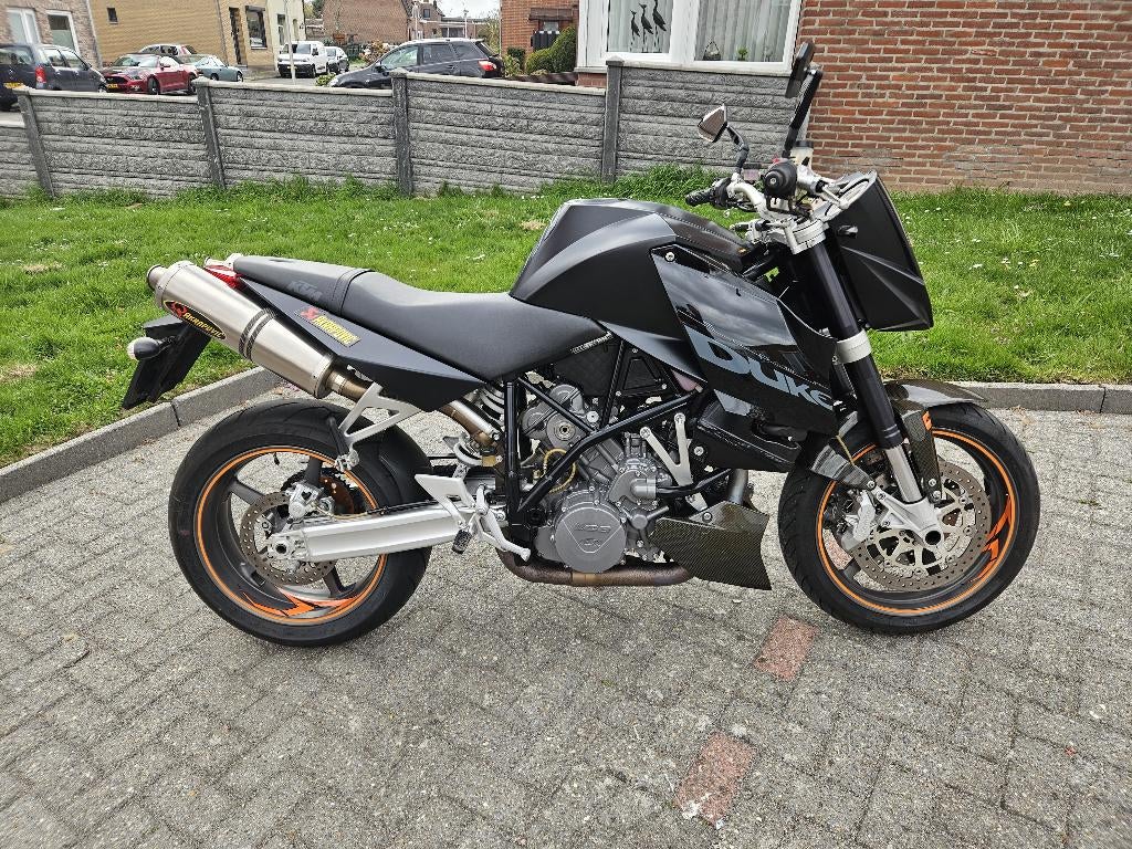 Mooie KTM Super Duke, 2 cilinders, Sportuitlaat, Motorrijbewijs A, Gebruikt