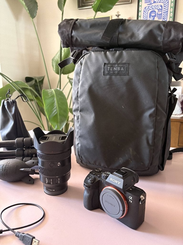 Sony A7 iii + 24-105 F4.0G OSS lens + accesoires, Sony E-mount, Gebruikt, Beschermhoes/tas, Sony