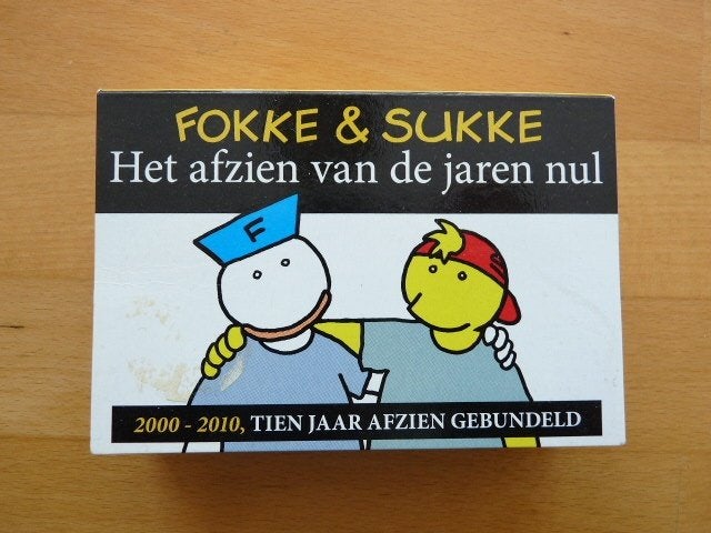 Fokke & Sukke Het afzien van de jaren nul dwarsligger, Boeken, Humor, Ophalen of Verzenden, Zo goed als nieuw, Cartoons