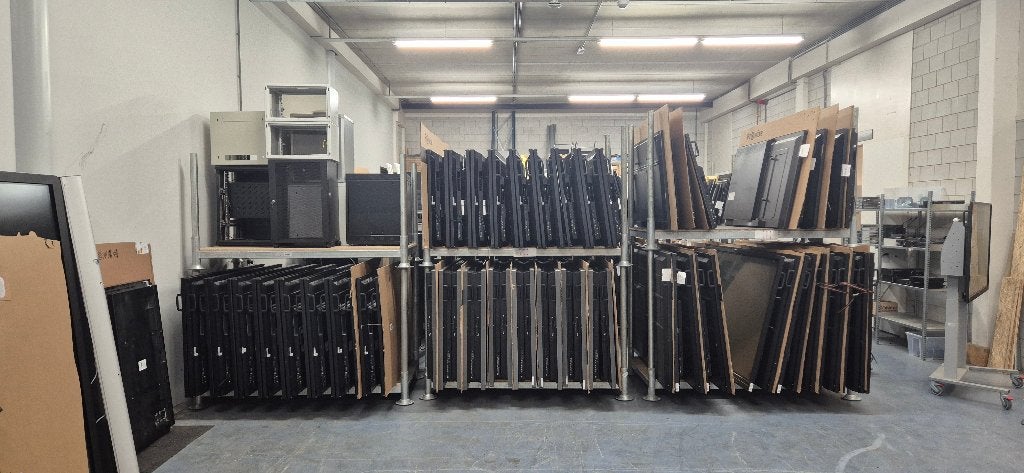 Enorm aanbod Touchscreens / digiborden (55/65/70/75/86 inch), Ophalen, Gebruikt, Digiboard, Divers
