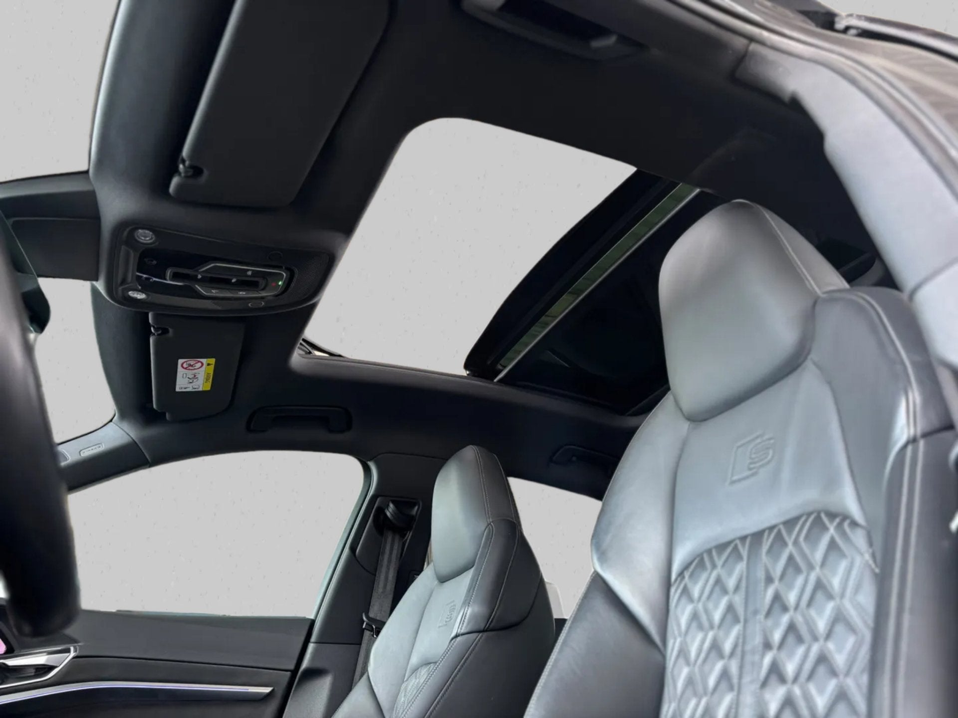 Audi E-tron Sportback 55 quattro edition 95 kWh S-Line 91%So, Automaat, Zwart, 95 kWh, Vierwielaandrijving