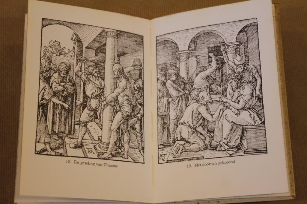 Die Kleine Passion — Houtsneden van Albrecht Durer, 1969, Ophalen of Verzenden, Gelezen