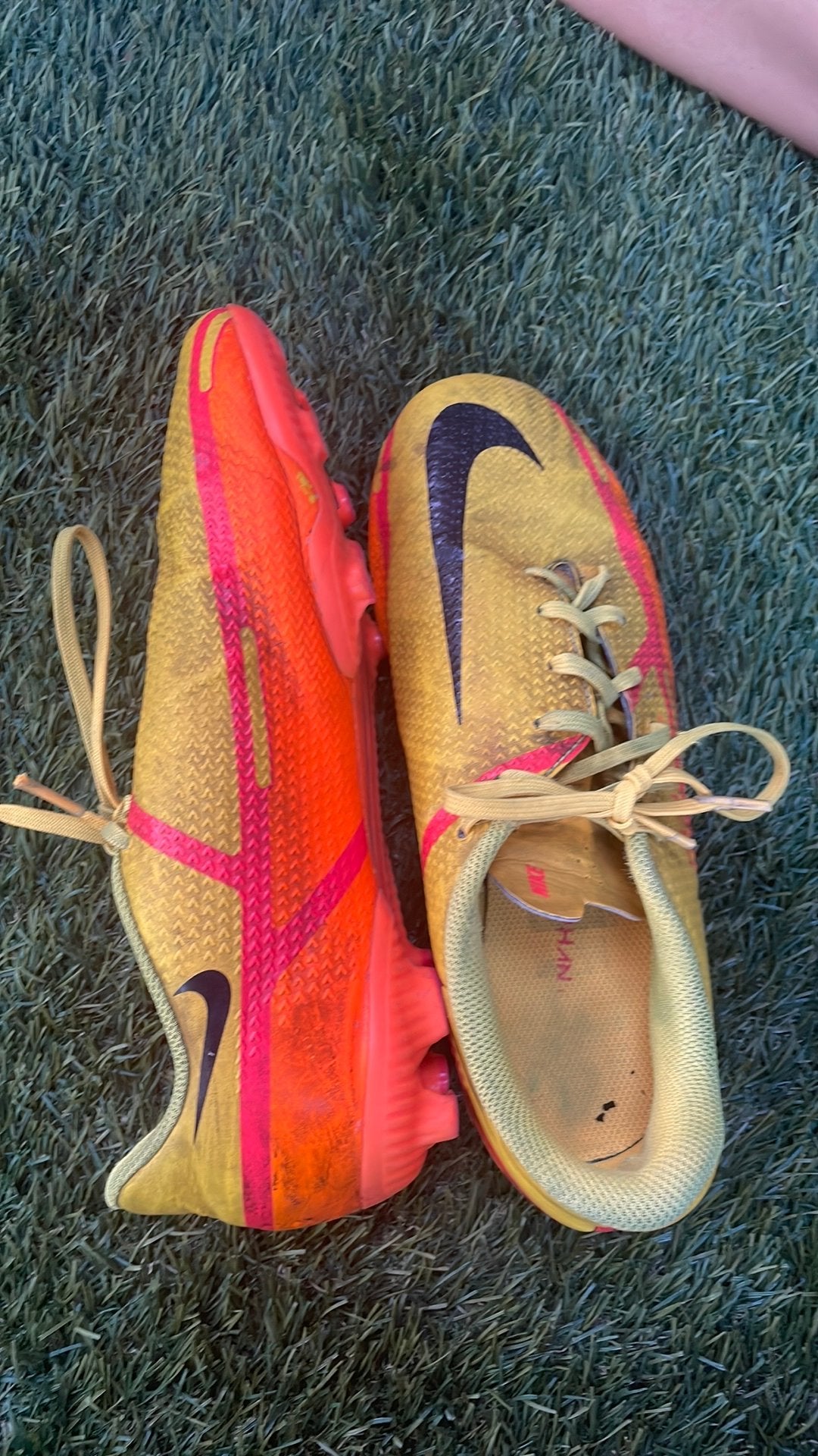 Nike voetbalschoenen, Gebruikt, Maat XS of kleiner, Schoenen, Ophalen of Verzenden
